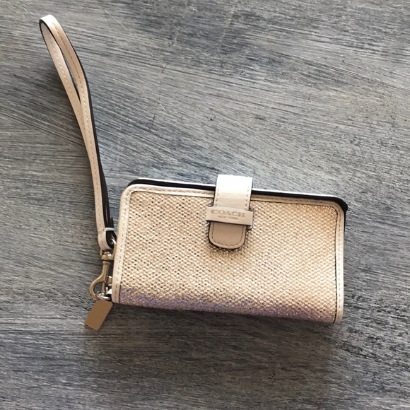 Coach Accessories - 5s coach Wallet